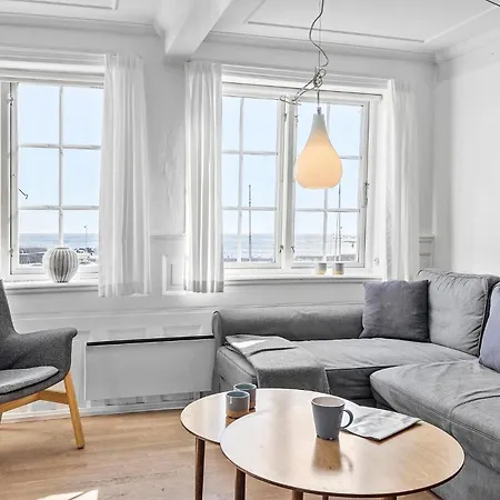 Awesome In With House Sea View *